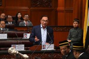 Anwar Ibrahim, Prisoner of Political Allegiances