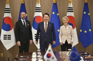 South Korea, EU agree to step up pressure on Russia, condemn North Korean missile tests