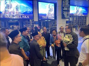 马来西亚驱逐著名的柬埔寨反对派人物山兰西 – 外交官