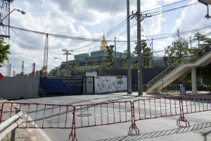 Orange-Clad Move Forward Supporters Turn Out For Prime Ministerial Vote Orange-Clad Move Forward Supporters Turn Out For Prime Ministerial Vote