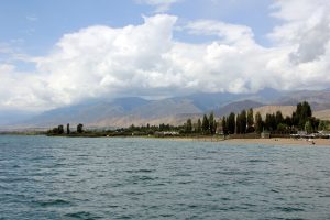 Kyrgyzstan to Return Issyk-Kul Resorts to Uzbekistan