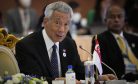 Singapore&#8217;s PM Announces Plan to Step Down Before 2025 Election