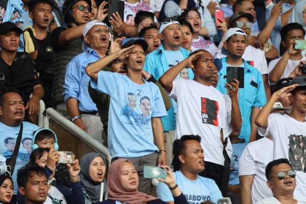 Apa pendapat masyarakat Indonesia tentang demokrasi?  – Duta Besar