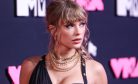 Singapore&#8217;s PM Defends Taylor Swift Exclusivity Arrangement