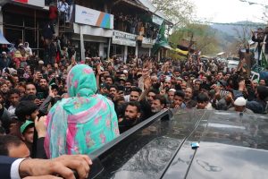 BJP Shrinks Away From Facing Voters in Kashmir
