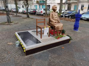 Berlin&#8217;s Peace Statue Faces Removal Amid Japanese Pressure