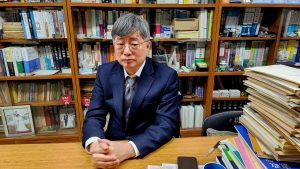 South Korean Constitutional Law Expert Breaks Down the Legal Questions Facing Yoon Suk-yeol