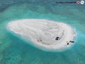 Philippines, China Tussle Over Uninhabited South China Sea Reef