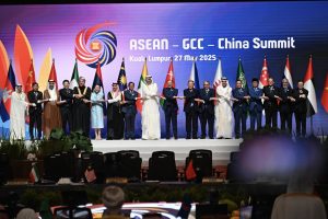 ASEAN Holds First Trilateral Summit With China, Gulf States