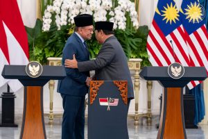 Anwar, Prabowo Call for Middle East Peace, Pledge Joint Development of Disputed Maritime Area