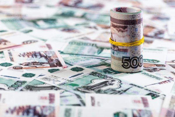 Russian Authorities Consider Additional Fees for Visiting Foreigners, Migrant Workers