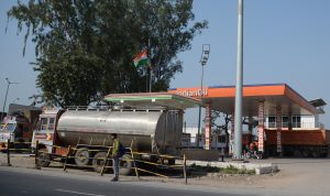 India-US Rift Boosts the Gulf’s Oil Leverage