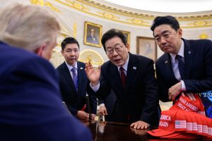 US Pushes South Korea to Strengthen Self-Reliance