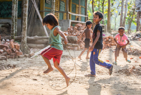 Bangladesh’s Interim Government Bows to Islamists’ Pressure