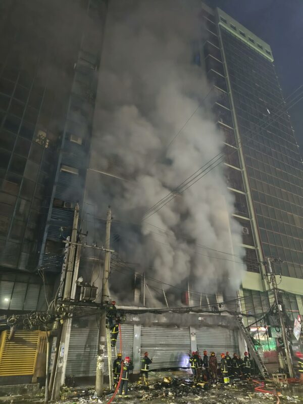 Why Mobs in Bangladesh Attacked the Offices of Daily Star and Prothom Alo