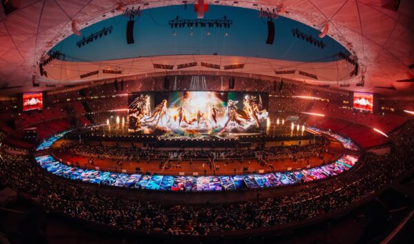 How China Turned Phone Games Into Stadium Spectacle